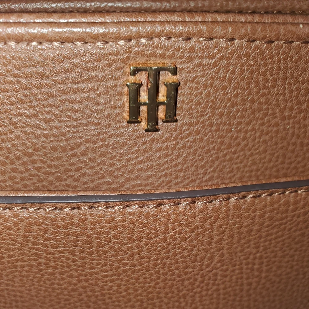 SOLD - Tommy Hilfiger Purse Brown Handbag Faux Leather Purse Shoulder Crossbody… - Picture 5 of 6